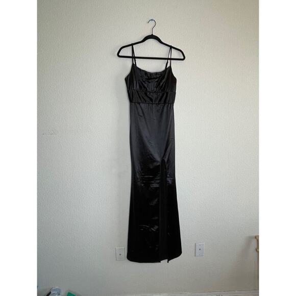 Lulus satin high slit gown - Picture 13 of 13